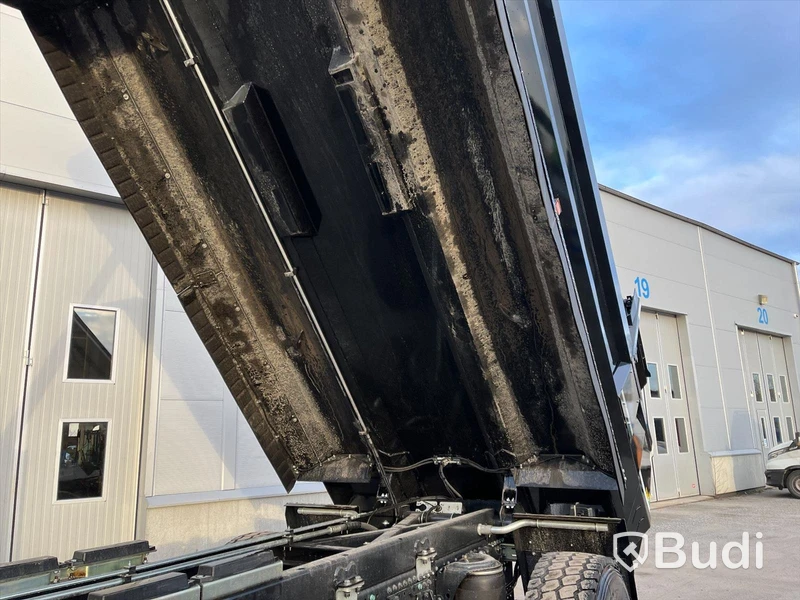 Tippbil schakt MAN TGX 35.510 8X4-4 BL CH -2023 | Zetterbergs