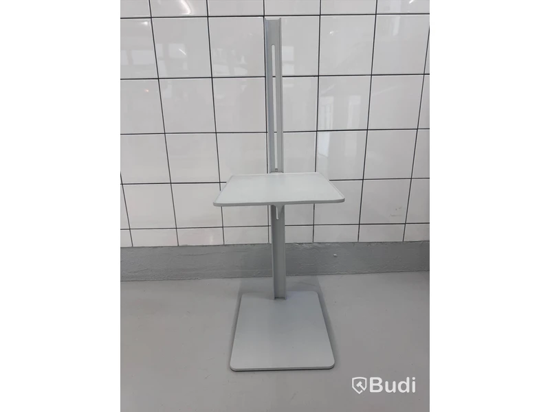 Sidobord, String museum, aluminium och stål