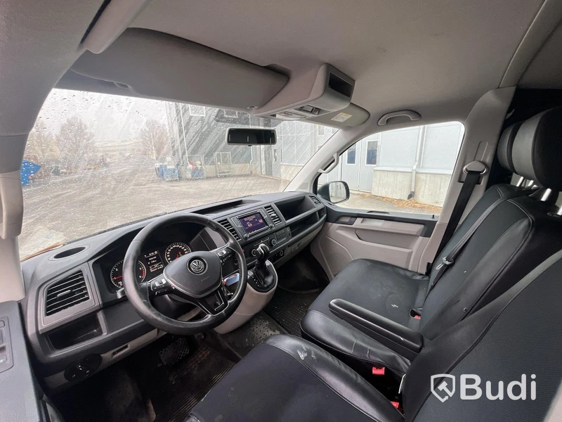 Skåpbil Volkswagen Transporter T32 2.0 TDI-2017  | 6-sitsig | DSG | 150hk | -