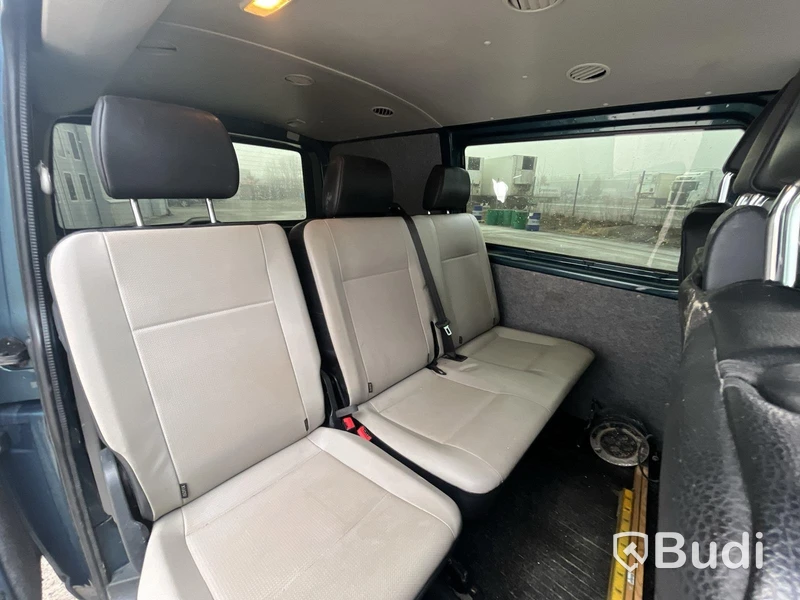 Skåpbil Volkswagen Transporter T32 2.0 TDI-2017  | 6-sitsig | DSG | 150hk | -