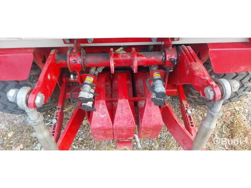 Redskapsbärare Ventrac 4200, 4-WD, -2011 med klippaggregat