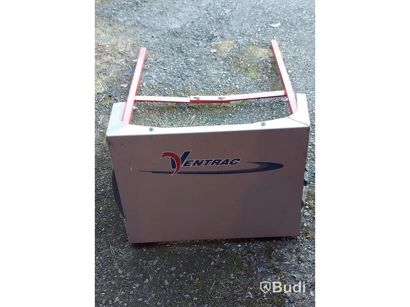 Redskapsbärare Ventrac 4200, 4-WD, -2011 med klippaggregat