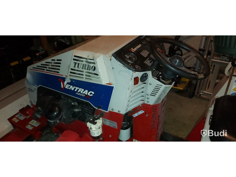Redskapsbärare Ventrac 4200, 4-WD, -2011 med klippaggregat