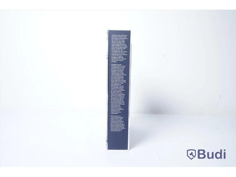 Bok av Alexandre Farto a.k.a. Vhils, Pentimento Special Edition, numrerad. Ord. pris inkl. moms: ca 28.000 kr