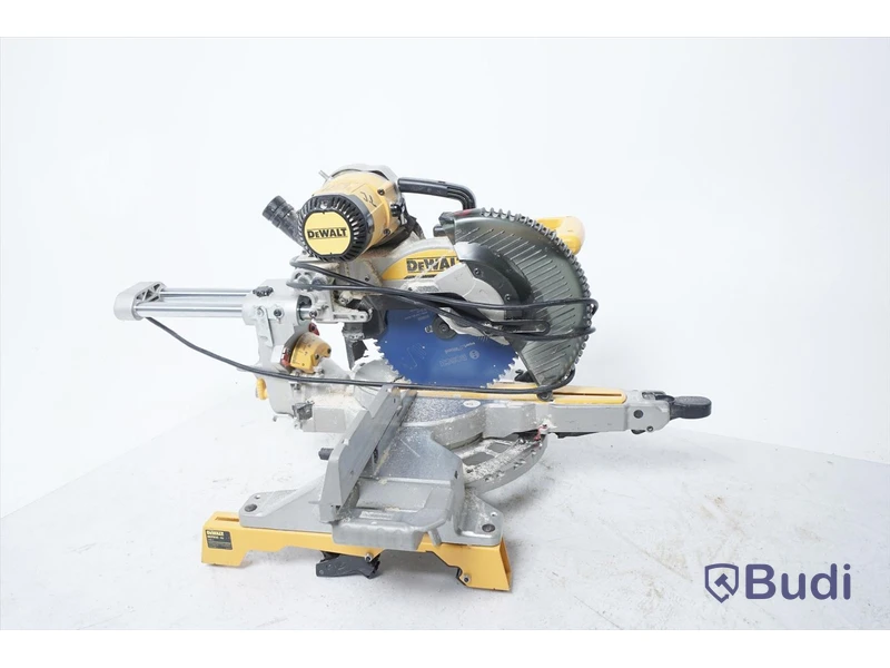 Kap- och gersåg Dewalt DWS727-QS, inkl. arbetsbord DE7023. Funktionstestad.