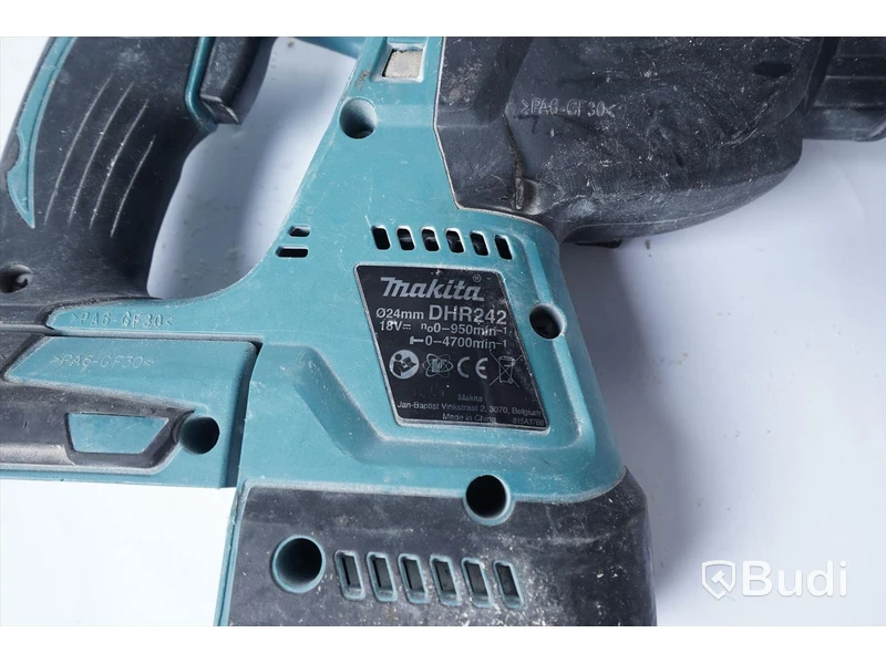 Borrhammare DHR242, Makita. Ej komplett, utan batteri. Funktionstestad.
