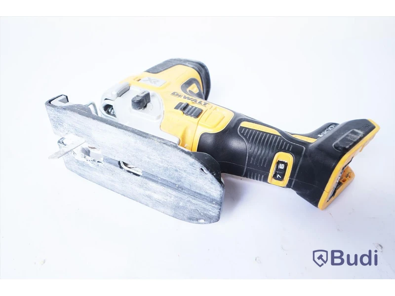 Stricksåg Dewalt DCS335, utan batteri