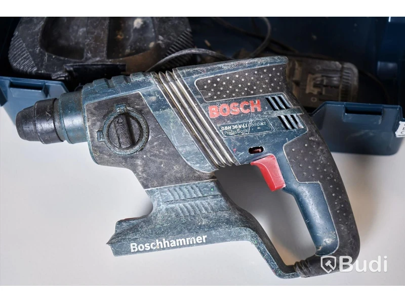 Bosch borrhammare med två batterier och laddare