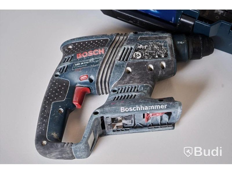 Bosch borrhammare med två batterier och laddare