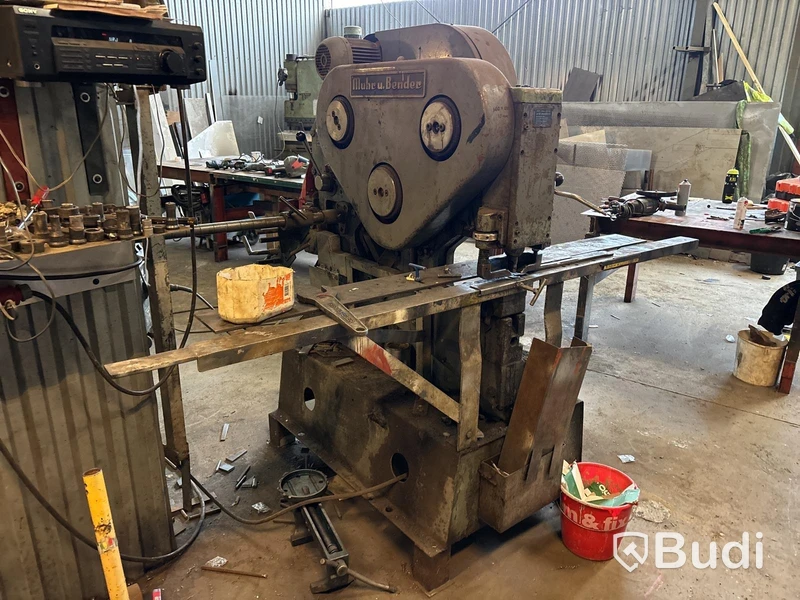 Stans / Profilmaskin Mubea KBL 11