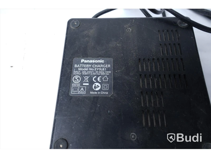 Batteri och laddare Panasonic EY0L81