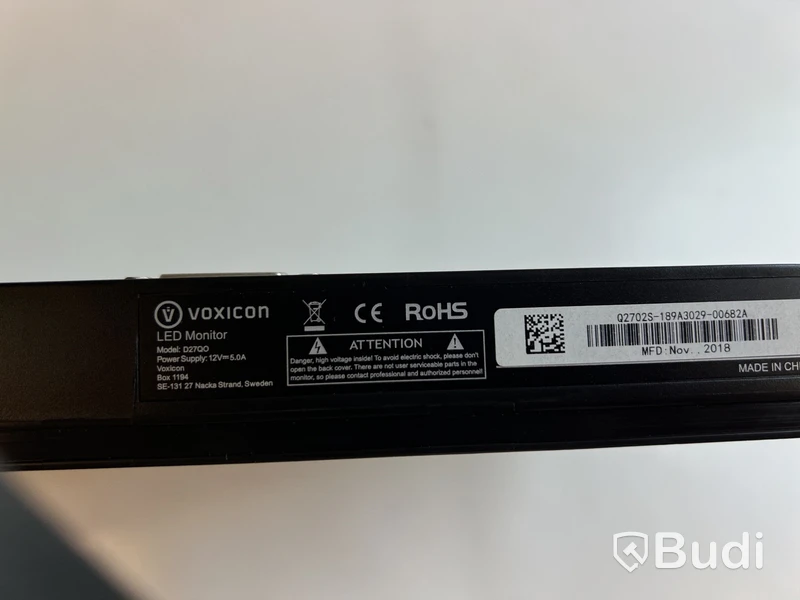Datorskärm Voxicon D27QO inkl. strömkabel.