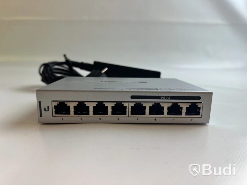 Ubiquiti UniFi Switch 8-60W med PoE inkl. strömkabel.