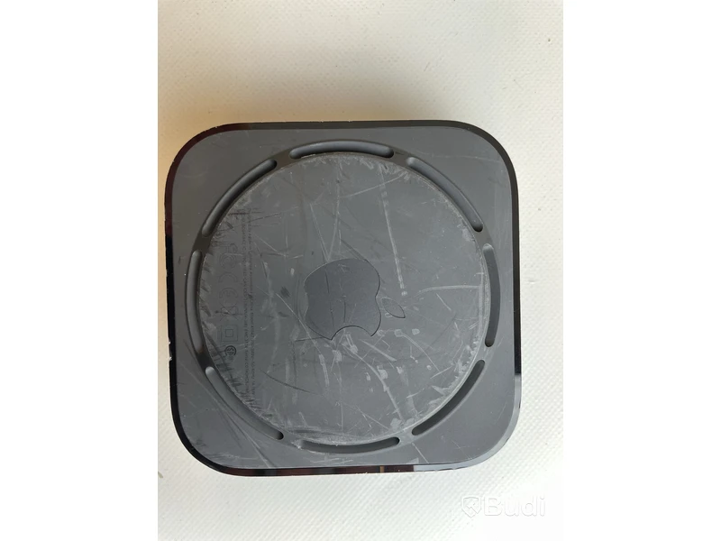 Apple TV 4K (gen1) inkl. fjärrkontroll.