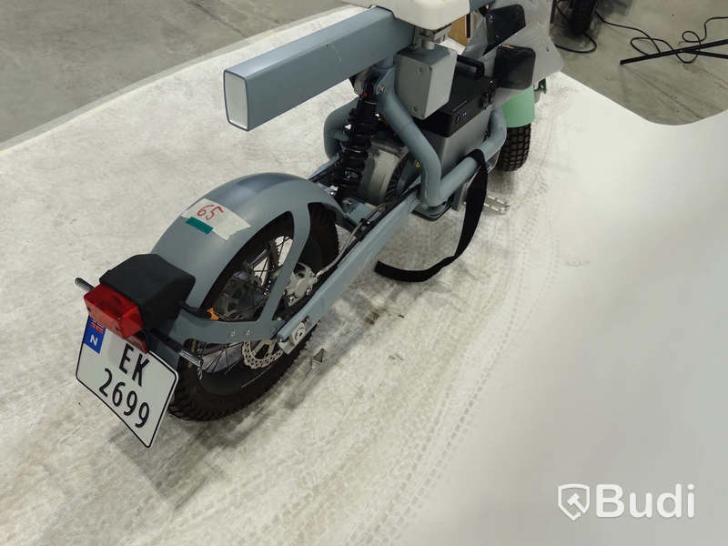 YW2C3M042NT000627 Moped Cake ÖSA FLEX. Begagnad. Med Laddare. Obs! Utlandsregistrerad. Klass 1
