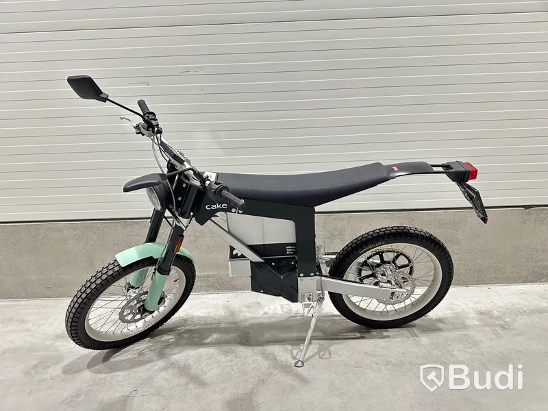 Lätt motorcykel Cake KALK INK &. Begagnad. Med Tillbehör