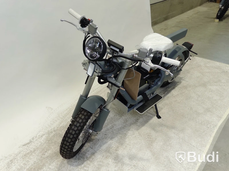 Lätt motorcykel Cake, ÖSA PLUS Begagnad. Med Tillbehör.