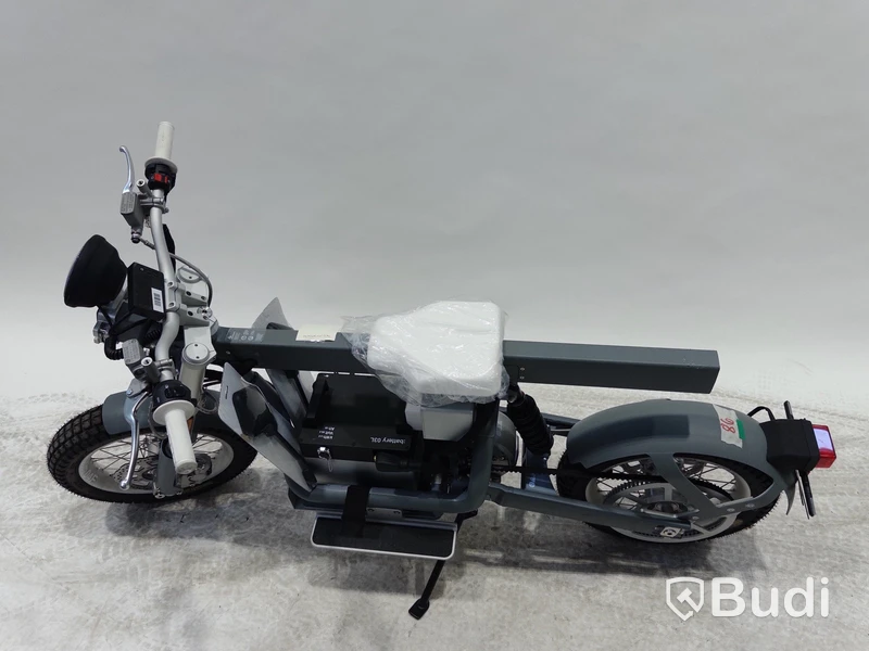 Lätt motorcykel Cake, ÖSA PLUS Begagnad. Med Tillbehör.