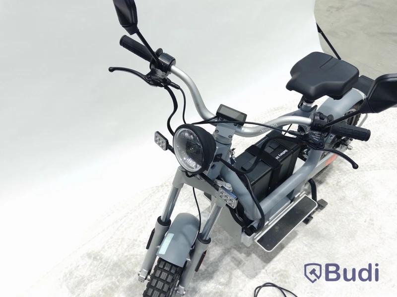 YW2C4H042NA000644 Moped Cake MAKKA FLEX WORK, Begagnad. Med Tillbehör. Klass 1 . Auktionen omstartad.
