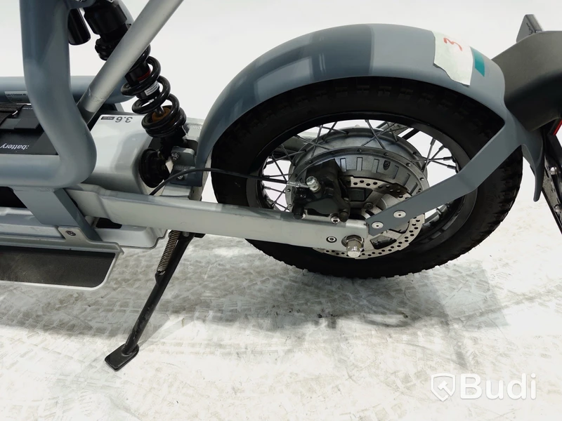 Moped Cake MAKKA FLEX GREY 2022, REGNR; EXH24U. Begagnad.