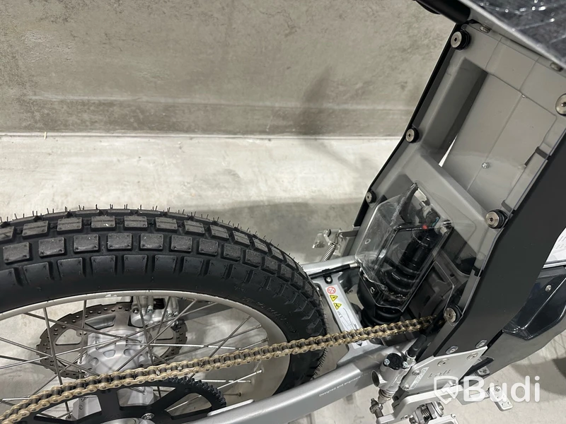 Lätt motorcykel Cake KALK INK Chassinr: YW2C1M106NT001605