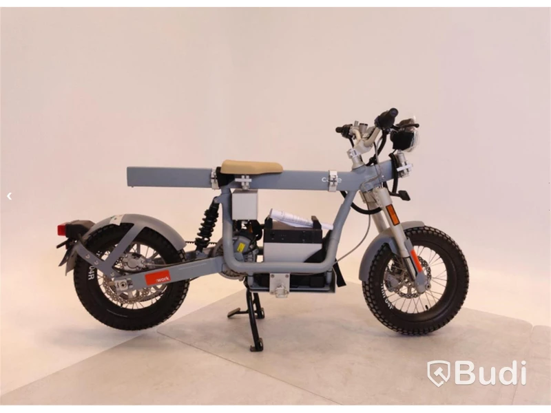 Moped Cake ÖSA FLEX. Begagnad. Med Tillbehör.  YW2C3M046MT000449