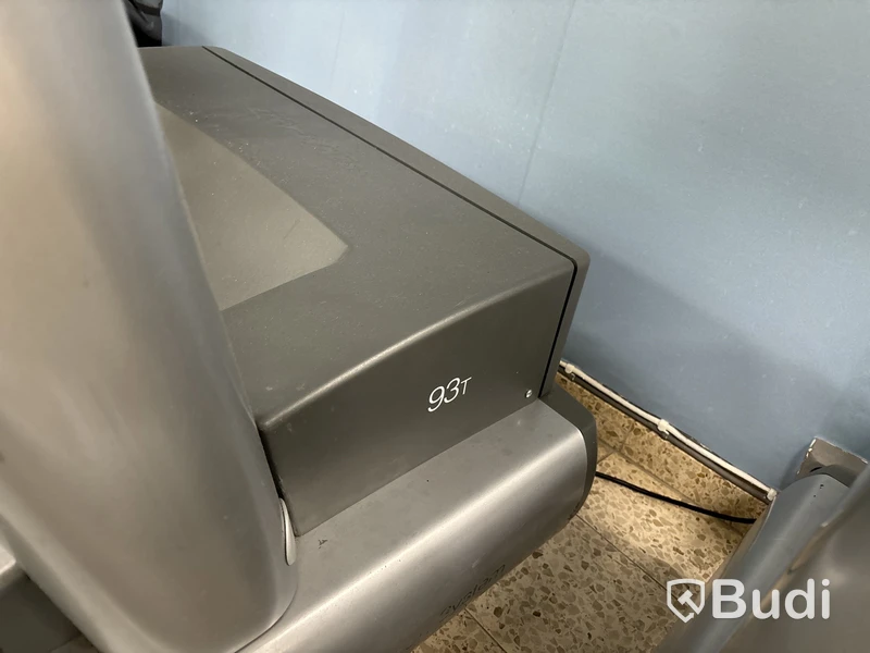 Löpband LifeFitness 93T