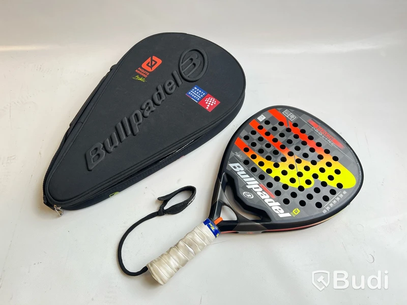 Padelracket Bullpadel, Hack Proline, inkl. väska.