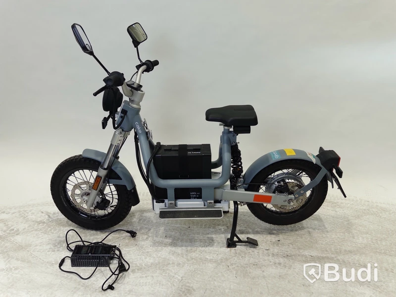 Moped Cake MAKKA FLEX WORK. Begagnad. Med Tillbehör. Obs! Utlandsregistrerad
