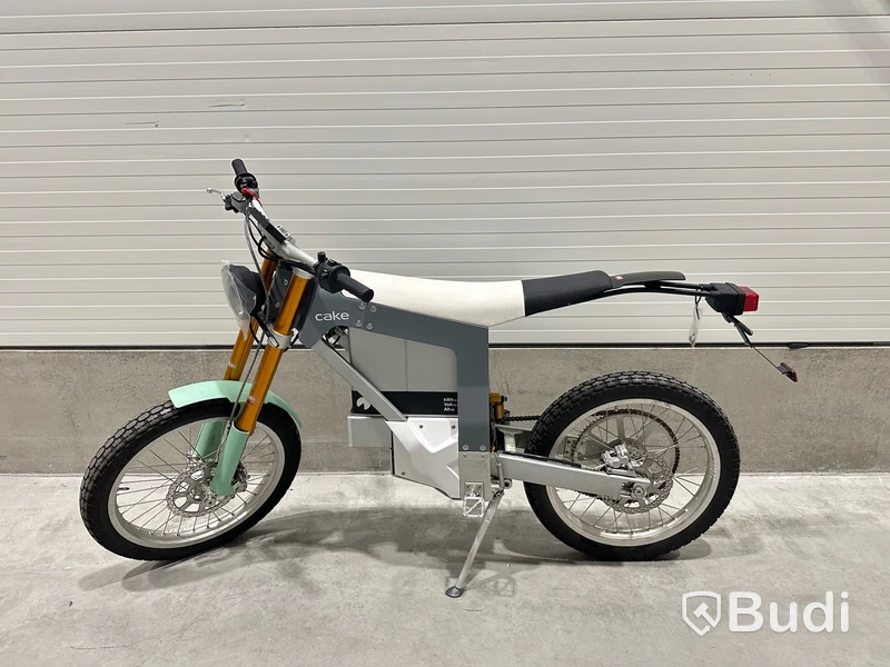 Lätt motorcykel Cake KALK & 2020, REGNR; LRN10W. Begagnad. Med Tillbehör.