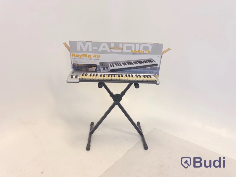 Midikeyboard och stativ