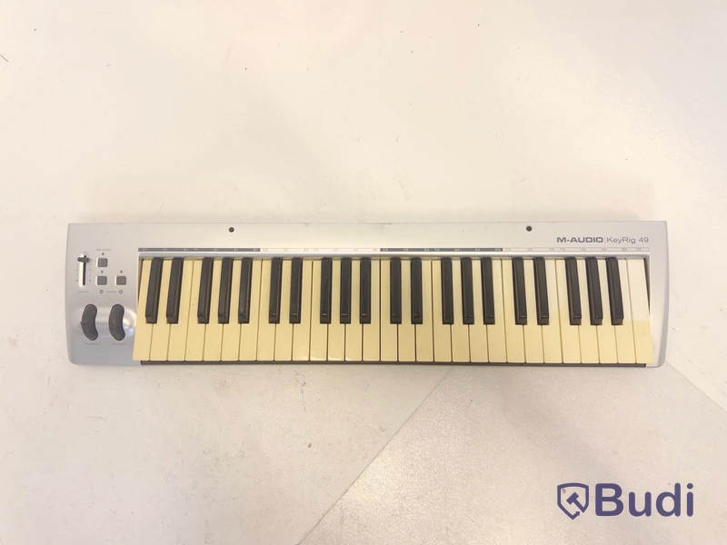 Midikeyboard och stativ