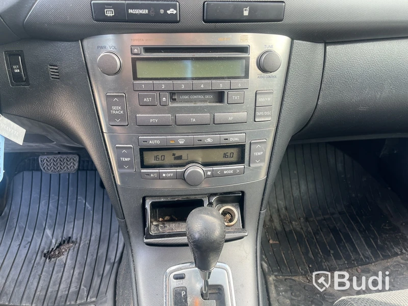 Personbil Toyota Avensis Sedan 1.8 -2003 VVT-i Automat | 129hk