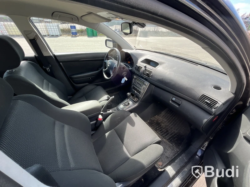 Personbil Toyota Avensis Sedan 1.8 -2003 VVT-i Automat | 129hk