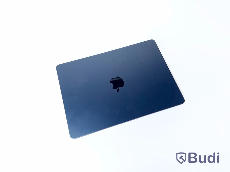 MacBook Air M2 (2022)