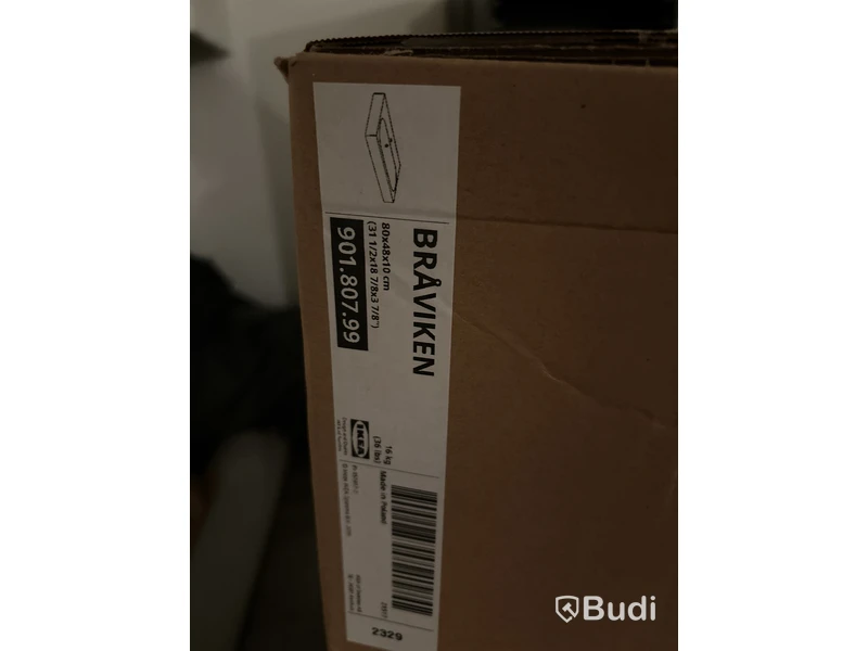 Blandade badrumsmöbler.