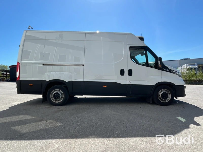 Kylbil Iveco Daily 35S14 -2022 | Carrier kylaggregat | Endast 1798mil