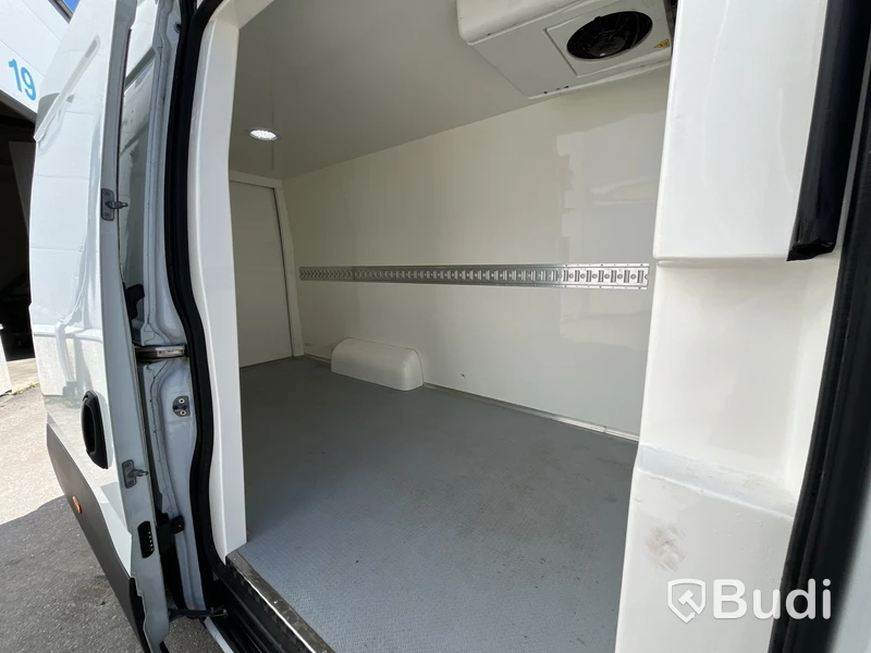Kylbil Iveco Daily 35S14 -2022 | Carrier kylaggregat | Endast 1798mil