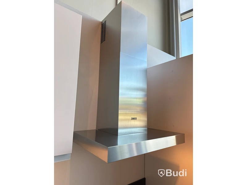 Köksfläkt, ZANUSSI ZHB60460XA ord. pris. ca 2.909 kr.