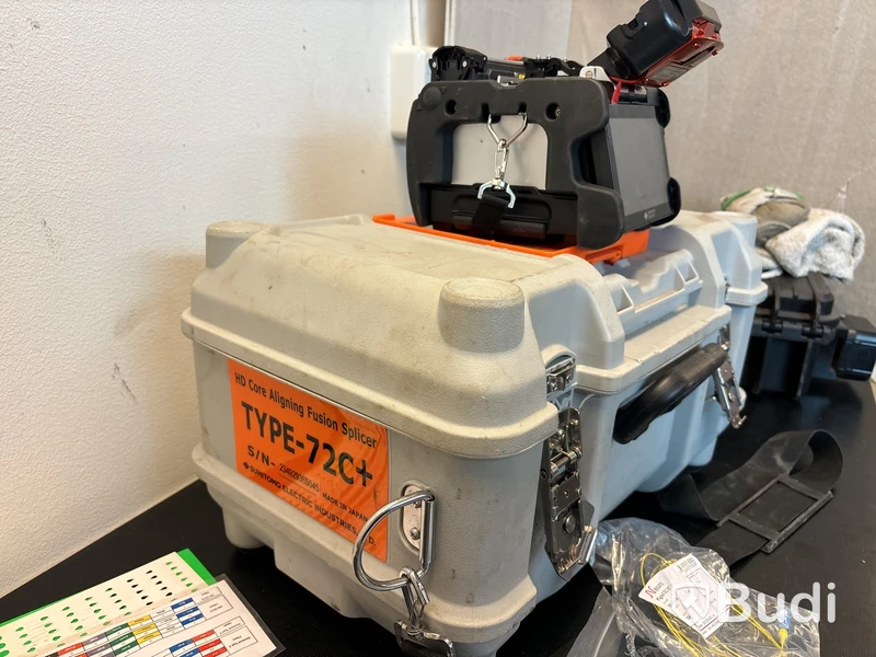 Fibersvets Sumitomo Type-72C+, -2022 med mycket tillbehör.