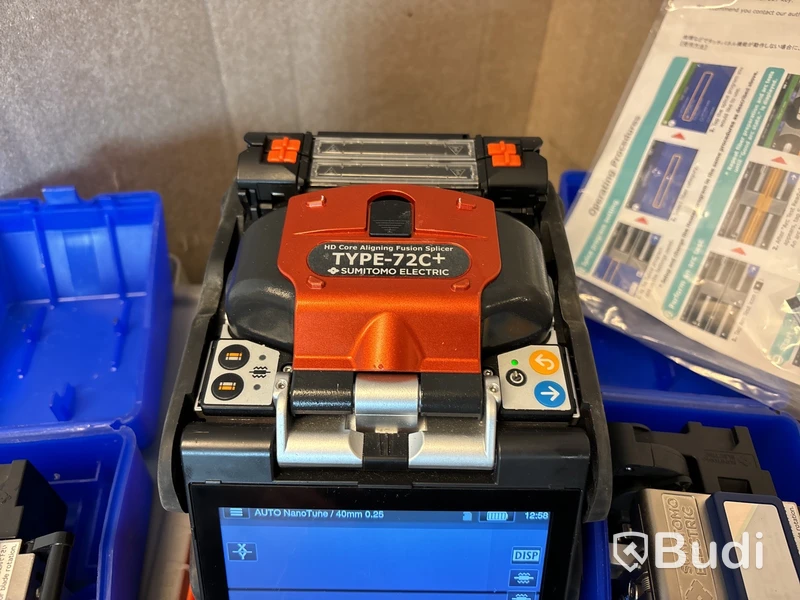 Fibersvets Sumitomo Type-72C+, -2022 med mycket tillbehör.