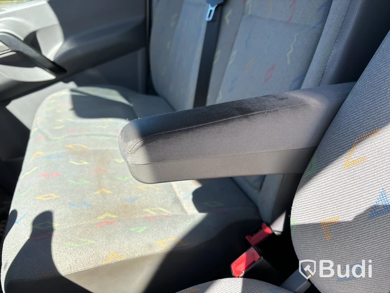 Kylbil Volkswagen Crafter 35 2.5 TDI (163hk) med bakgavellyft, - 2011