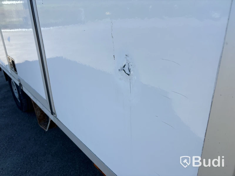 Kylbil Volkswagen Crafter 35 2.5 TDI (163hk) med bakgavellyft, - 2011