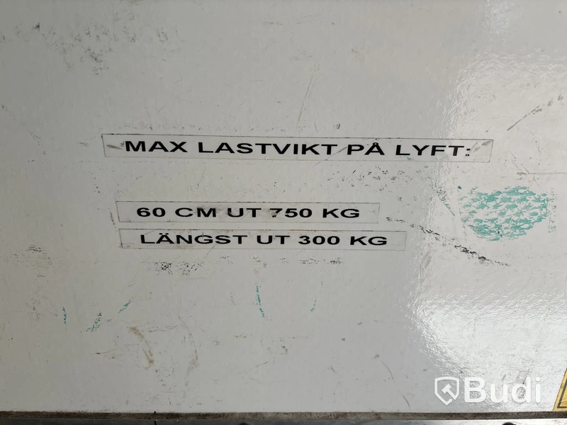 Kylbil Volkswagen Crafter 35 2.5 TDI (163hk) med bakgavellyft, - 2011