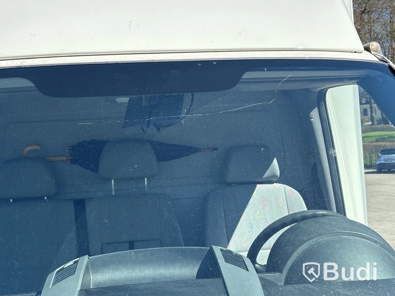 Kylbil Volkswagen Crafter 35 2.5 TDI (163hk) med bakgavellyft, - 2011