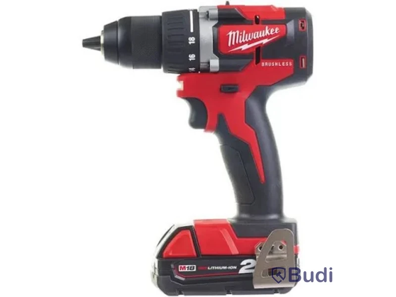 Skruvdragare Milwaukee M18 CBLDD-202C, Ord. pris inkl. moms: ca 3200 kr