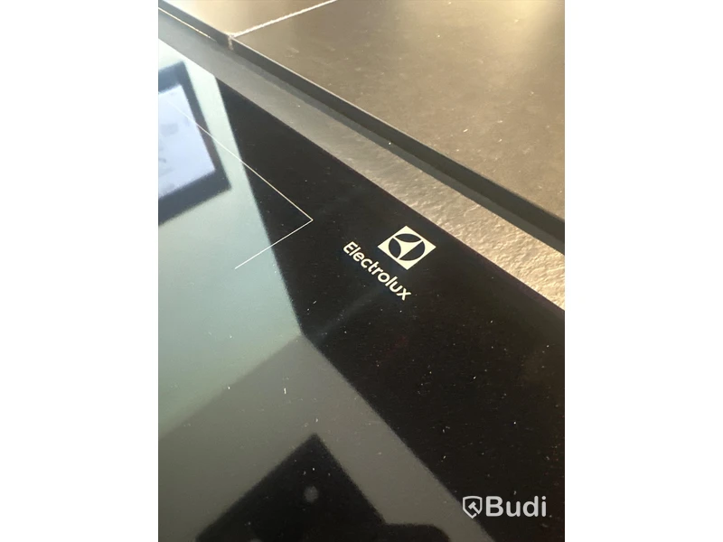 Induktionshäll, Electrolux HKB650BMF ord. pris. 9.000 kr.