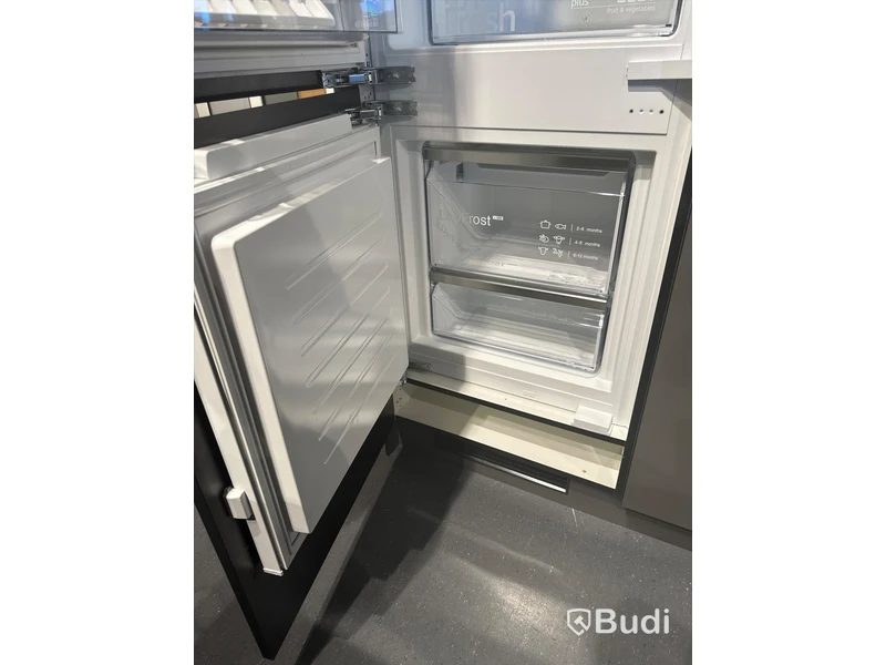 Integrerad kyl & Frys, Siemens KI87SADE0 ord. pris. ca 23.299 kr.