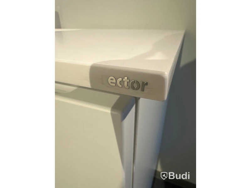 Badrumsinredning, Kvik Mano ord. pris. ca 14.000 kr.