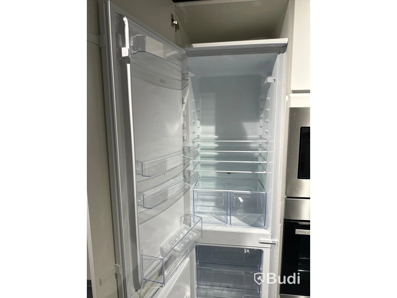 Integrerad kyl & frys, Zanussi ZNLN18FT1